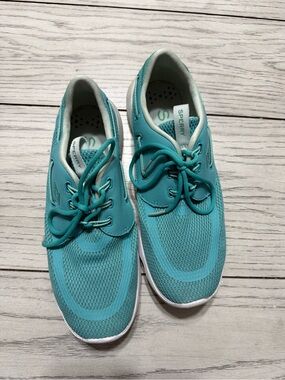 Sperry Teal Mesh Lace-Up Boat Sneakers size 9
